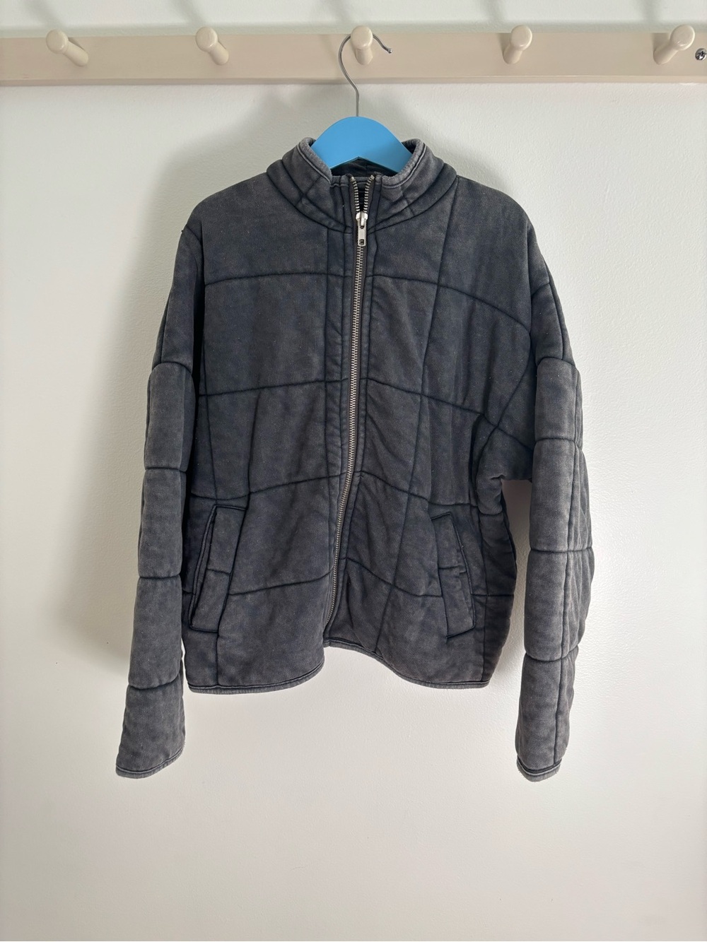 “Free People Inspired” Quilted Zip-Front Gray Jacket Forever 21